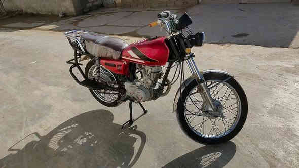 موطور بارت99999مفتوح قبل يومين عمرتو النضافه كبال عينك
السعر 300وبي مجال العنوان بادوش
التواصل واتساب او اتصال***********
