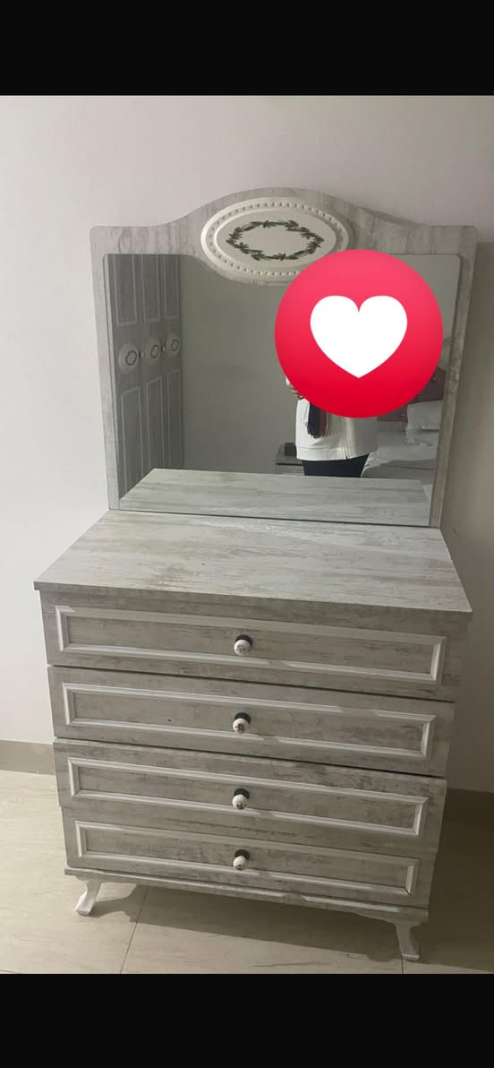 غرفه للبيع تركي اصلي بسبب مساحة الغرفه 
العنوان بغداد الحرية


**إذا كنت صاحب هذا الإعلان وتريد حذفه لأي سبب، رجاءا أرسل رسالة إلى الدعم الفني**