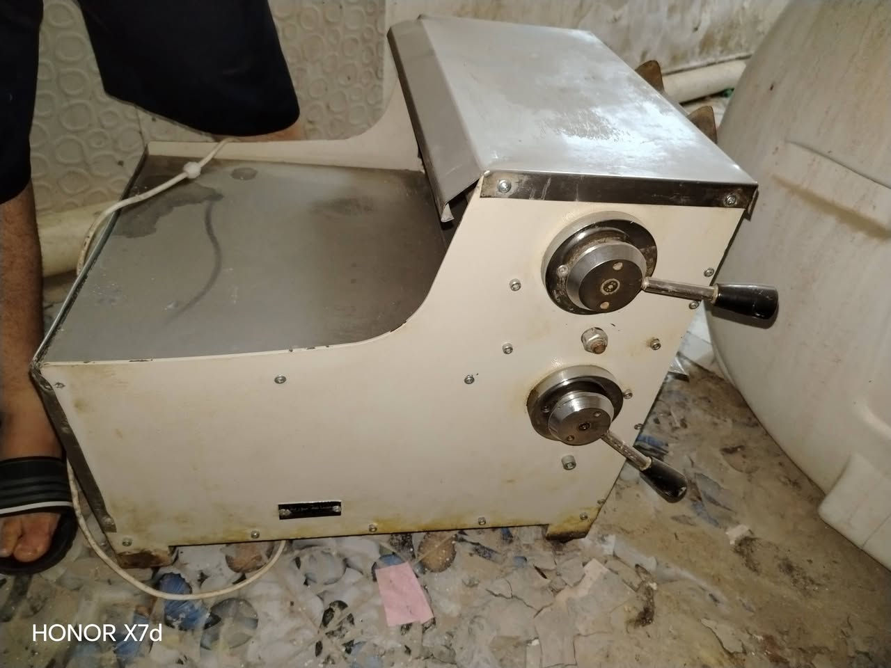 فتاحة عجين للبيع 350


**إذا كنت صاحب هذا الإعلان وتريد حذفه لأي سبب، رجاءا أرسل رسالة إلى الدعم الفني**
