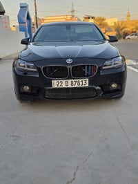 BMW F10 2011 محدثة 530i نوزل قصير N52  6سلندر تنفس طبيعي خليجي وكاله ا...