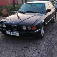 BMW 735  موديل 1990 رقم مميز باسمي   سنوية لل ٣١ هزة جديد تخم تاير جدي...