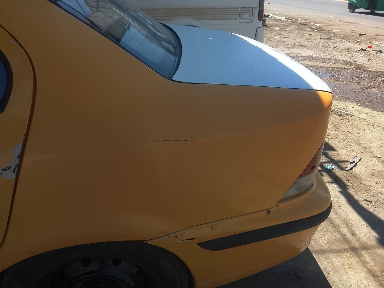 سمند 2010 بغداد انكليزي
محرك كير مكفولات 
تبريد بي ليك فقط 
بيها طخه بالجاملغ الخلفي 
سياره جاهزه نواقصها كلش بسيطه 
مكانها بغداد حسينيه ال راشديه 
*********** 
سعرها 25 وبيها شي قليل
