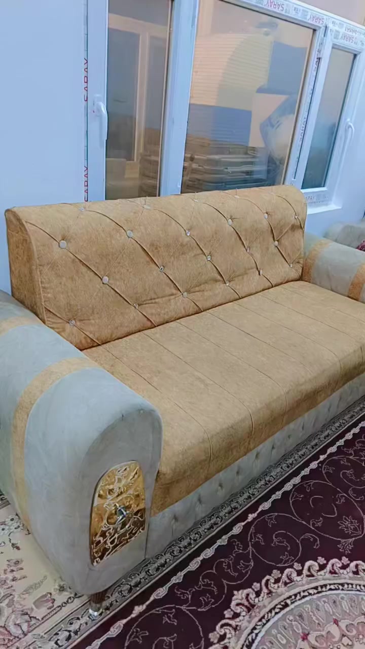 تخم نضيف وتسكام عشر مقاعد سعره 250مع المجال


**إذا كنت صاحب هذا الإعلان وتريد حذفه لأي سبب، رجاءا أرسل رسالة إلى الدعم الفني**