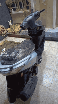 السلام عليكم ماكس حديث نوزل شغالة بيها نواقص قليلة سعرها ٣٠٠ وبيها مجال
العنوان بغداد الشعب 
***********
