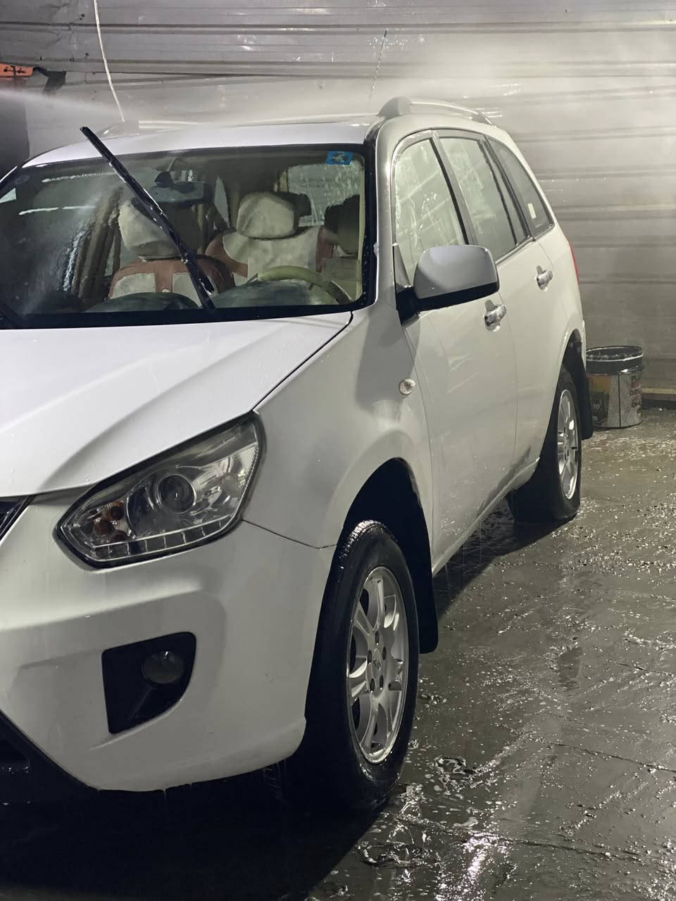 السلام عليكم ورحمة الله وبركاته سياره شيري تيكو موديل ٢٠١٣ من الأخير جاهزه حته من البرغي وهستوها صاعده هزه ونحجي حك الله بس نقص غاز للتبريد غير هذه مابيه حداديه ١٠٠٪؜ خياسات مابيها كبرها وتنميرها حلو مكينه نضيفه جاهزه من كلشي مكان السياره الديوانيه مركز رقم التليفون  ***********
السعر (٦٠) وبيها مجال وبيكم خير وتدللون
