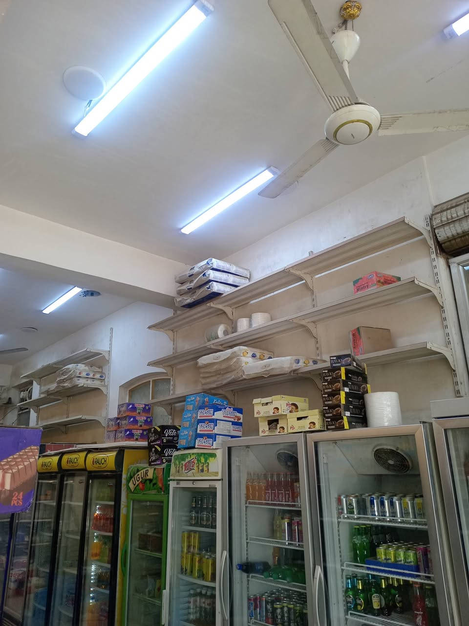 سفينه ورفوف
وعربانه مكان المحموديه حي العسكري 
لاستفسار ***********
