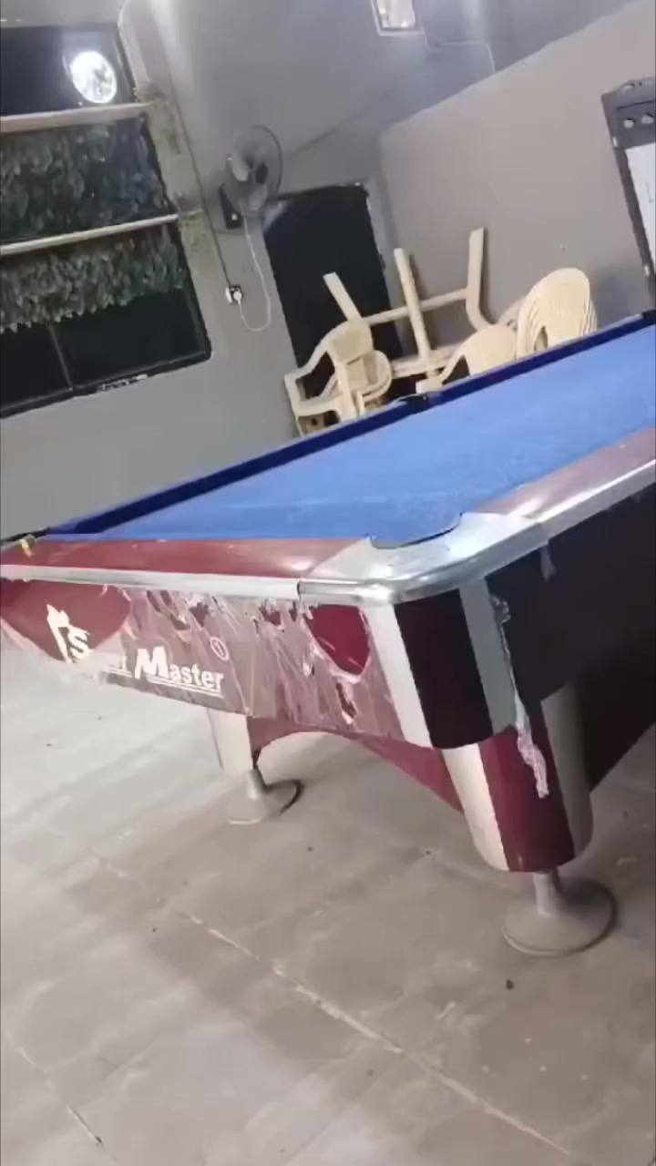 السلام عليكم (للبيع)ميز بليارد نوع سوبر ماستر دبل شاصي استخدام قليل نظافة كدامك مع كامل ملحقاته 
1-ست طوب 
2-مثلث
3-كيوب عدد2
4-چوك ازرق علبه
5-صول بلجيكي اصلي
بيع مستعجل جوه السوك للاتصال
***********/***********
عنوان حله سياحي علي الاعرجي
