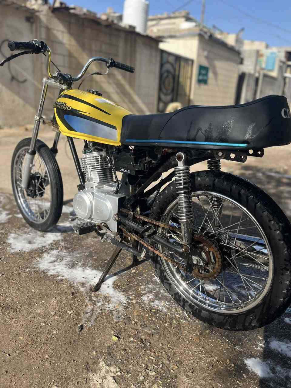 السلام عليكم للبيع سيجي برغي مامفتوح بيه ادوات بوريه ضعيف نهضه ومعدل فول غراضه كلهن اصليات مختمات كلشي مانقصه تجي وتشوف بعينك مكاني البصره معقل ب٤٢٥
***********
