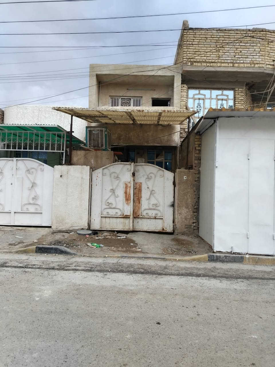 السلام عليكم بيت 75 طابق ونص يم ابو سمير.
***********
