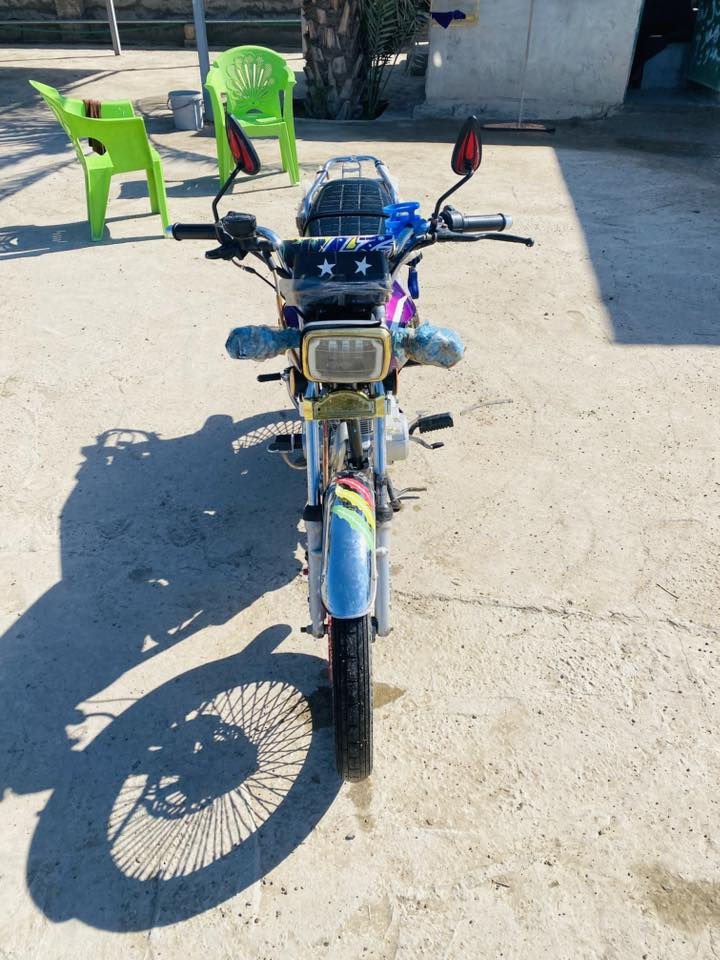 متطور إيراني ٤ كير موديل 24نضافه فول للبيع السعر 500 الخاص مفتوح


**إذا كنت صاحب هذا الإعلان وتريد حذفه لأي سبب، رجاءا أرسل رسالة إلى الدعم الفني**