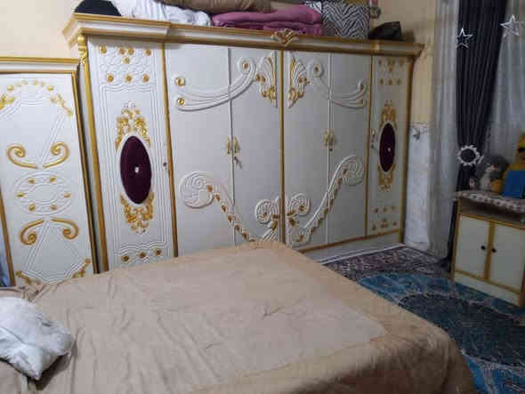 بيت للبيع كربلاء قنطرة السلام المساحه 400م يحتوي على 3غرف صالة ستقبال مطبخ حار بارد حديقة جبيرة وكراج يتسع سيارتين زراعي سند 25
تحت البناء 170 الواجهه 13
النزال 31 يبعد عن الامام 1.5كيلو ونص مشي نص ساعة
السعر 225 وبي مجال 
للاستفسار ***********
او مراسلة صفحه
