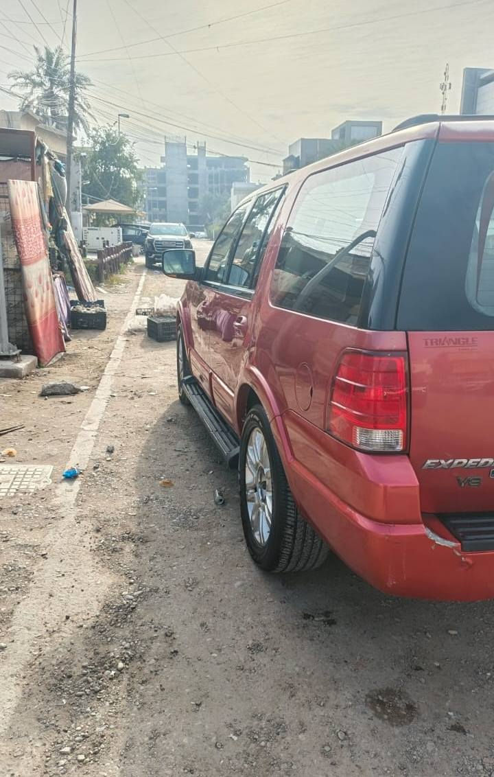 السلام عليكم للبيع فورد اكسبدشن موديل 3 كير محرك مكفول سعر 80 وبيهاء مجال الاستفسار ***********
