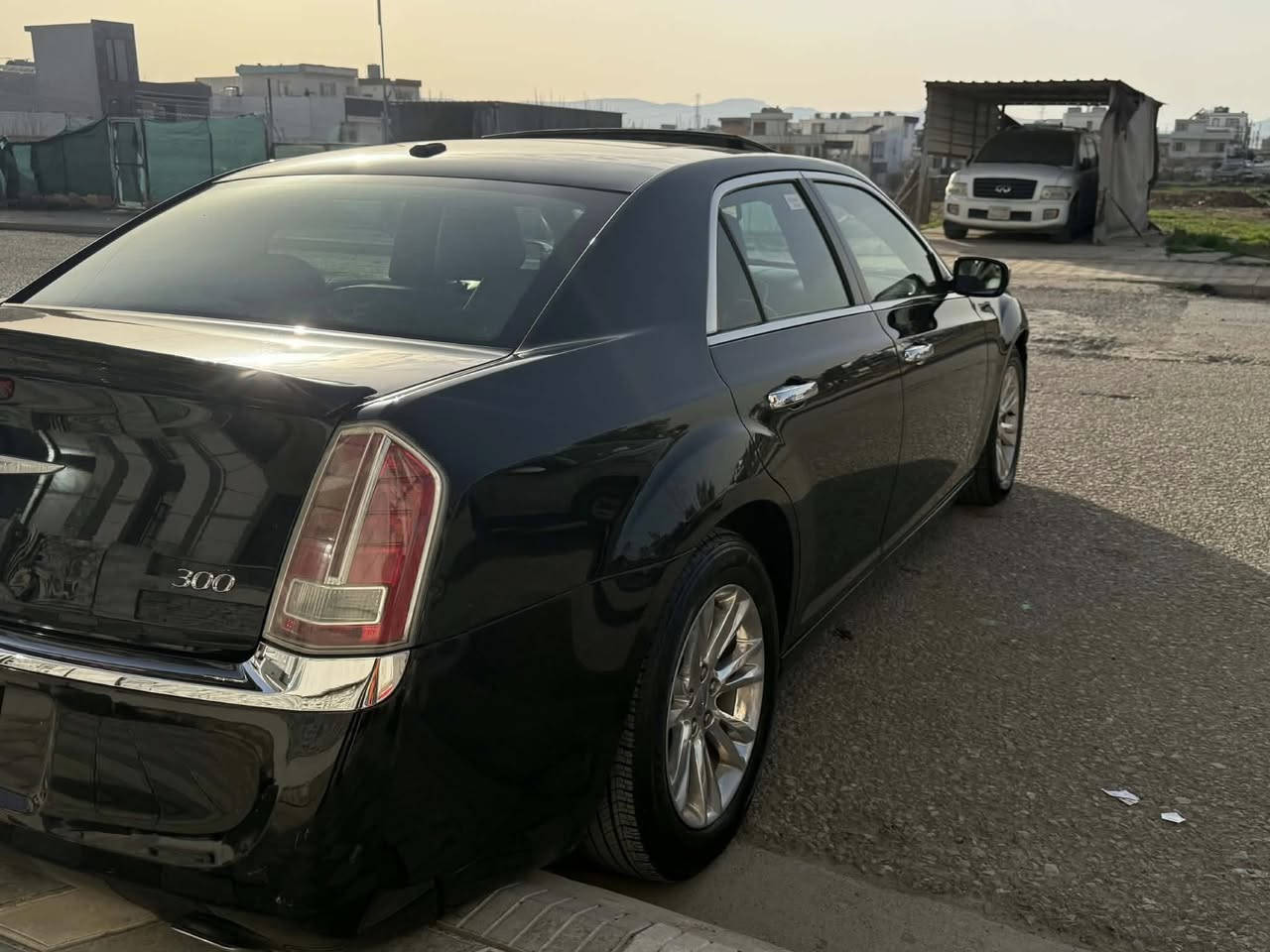 السلام عليكم اوباما موديل 2013 سياره نظيف ما عنده حادث عند  بس البونيه صبغ مكان سليمانيه رقم ***********
