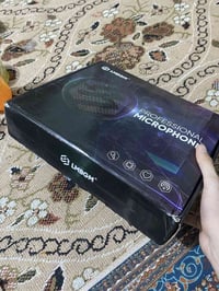 مايك • مايك صحفيين • اطوني سعر