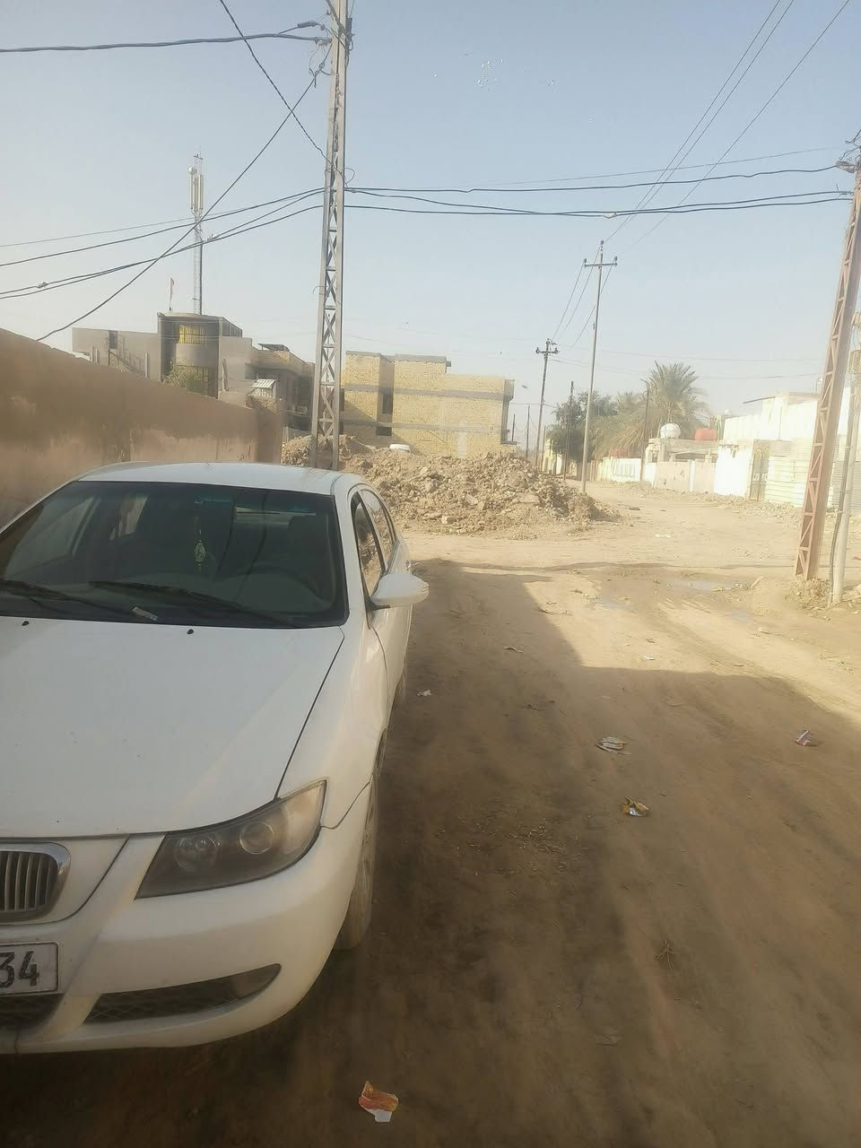 السلام عليكم سياره للبيع ليفان 620 موديل 2011 سنويتها 29السياره باسمي تحويلها ثاني   بيها بابين مبدل جهة السايق  گيرها اوتماتيك كورله كهربائيات كله شغال تبريدها ثلج  مكانها ديوانيه السعر 35وبيها مجال قليل حك الجيه للأستفسار  ***********
