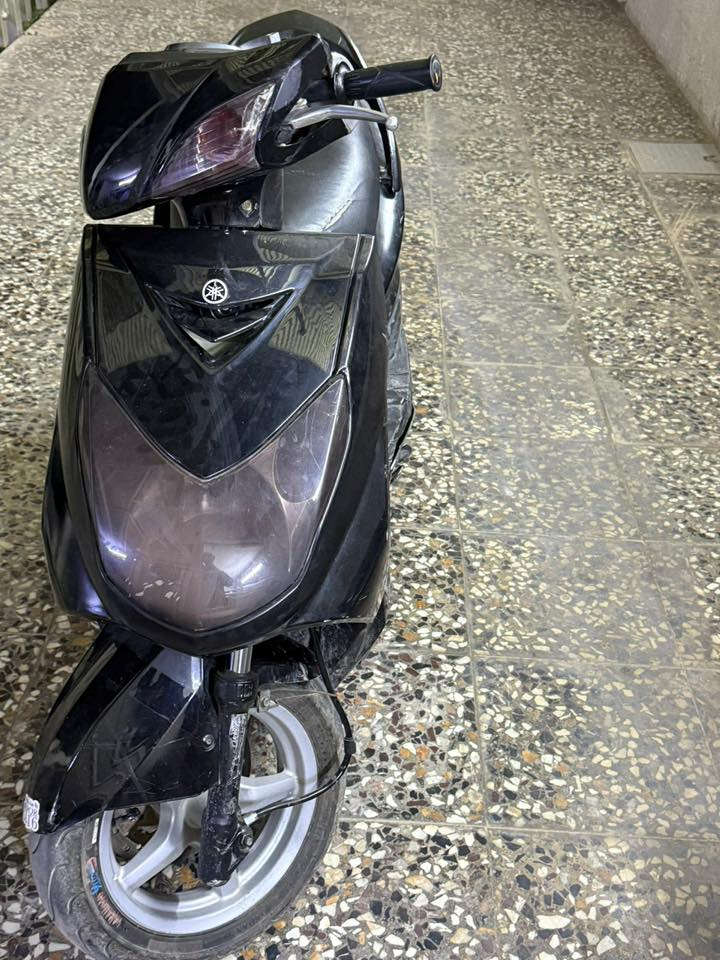 سكنس فحل نوزل خطين ياباني للبيع
الدراجة نظيفة الدراجة ماخذهة قبل فترة رتبتهة ادامه سويتلهة شاملة لكل الدراجة  باتري اليوم اخذته جديد كلجات  جدد دراجة شلعه ومعدل فول ومداريهة كله دهن يوريول وبانزين محسن مرايات موجودة دشبول شغال اضوية موحودة اشاير شغالات نكرة سلف بكل  وقت مكينة خرسة بريك قوي هورن شغال صالنصة بلاد الدراجة   
رايدهة ب 720 مكاني بغداد السيدية الاعلام رقمي *********** رصيد وواتساب موجود
