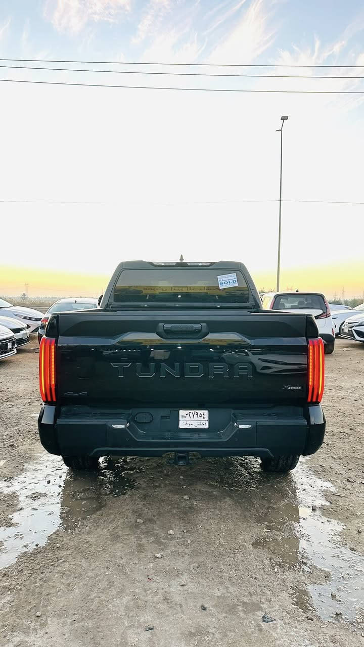 تندرا امريكي 
موديل 2025 مرقم شهداء قادسيه 
وكاله بسم المشتري 
 الضرر فقط بنيد  بدون عابر 
الموصفات واضحه  
محرك لاندكروز 6V
ماشيه 3 الف فقط 
باب طويل بدي قصير 
جامه خلفيه كهرباء
وضعيات قياده وسحب مقطوره 
وباقي موصفات واضحه 
السعر 360$
العنوان الرميثه معرض اثير الجياشي 
‭0783 899 9910‬
*********** 📞واتساب او الاتصال 
***********
