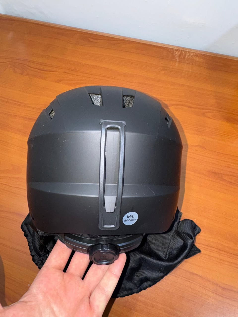 خوذه CRIVIT الأصلية - أمان وشياكة بقطعة واحدة! 🚴✨"
• ضوء خلفي مدمج 🚨
• احجام مختلفه
• تصميم In-mold متين خفيف الوزن.
4 قطع فقط مثل ماموضح بلصور 
50مع التوصيل 
***********
