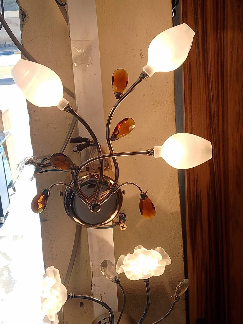 براكيتات حائط ديكور مرتب يوجد موديلات مختلفه
اسعارهم مناسبه جدا 
موقعي شارع الكليله مجمع حسين ابن الحجي قرب الاقسام 
***********
