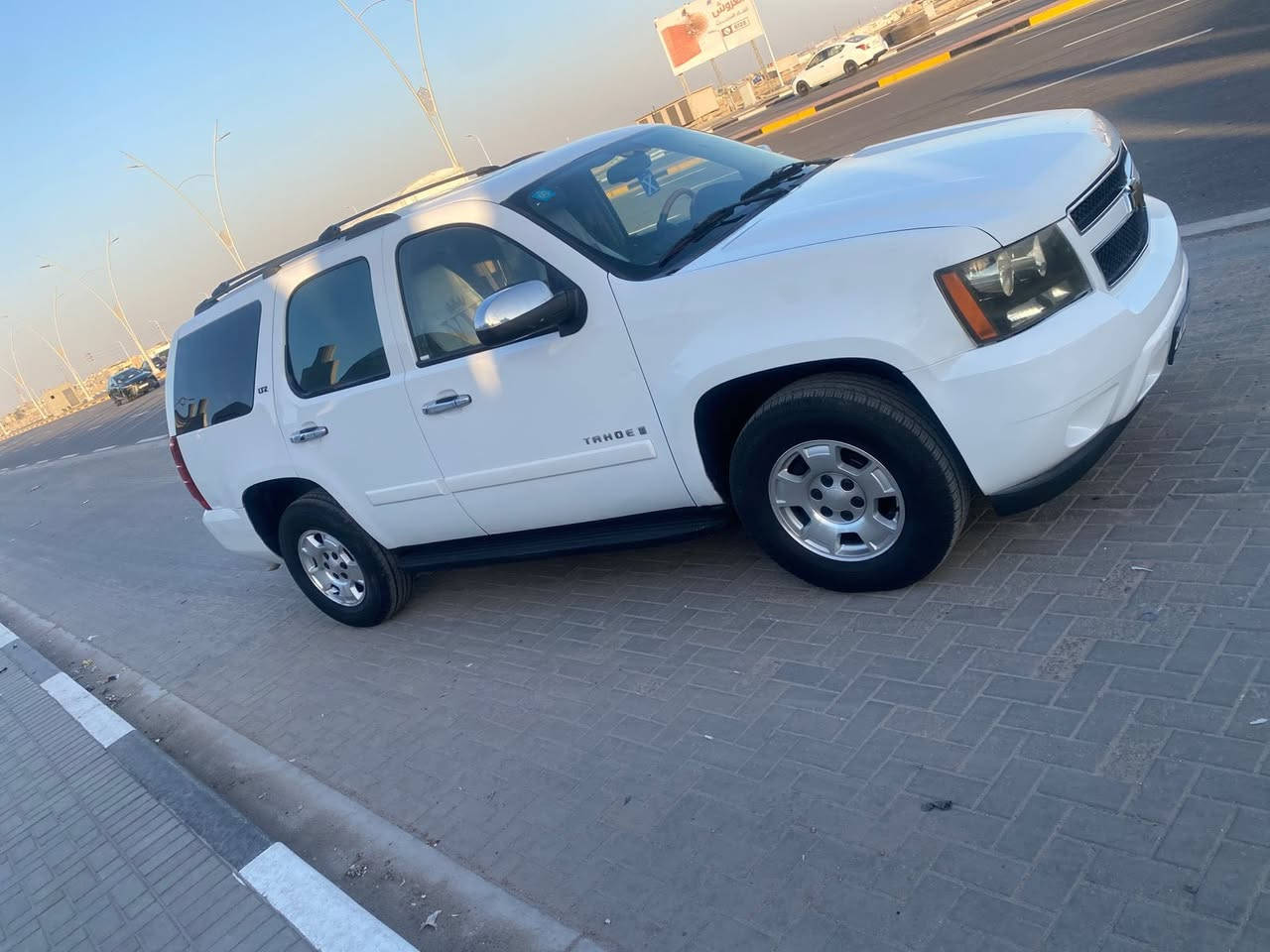 السلام عليكم تاهو 2008 رقم بغداد الجديد تحويل صاحب السنويه بالبصرة. السيارة LTZ    السيارة. مكفوله من الضربه   والعيب  الشرعي. بيه 3 قطع صبغ ورباع البيبان فقط كير جديد محرك جديد حداديه جديده . تخم تاير تبريد ثلج  ترايها كلش حلوو.  السيارة فول موصفات  مكان السيارة بصرة قبله. السعر 159$
الشراي يتصل على الرقم ***********
ملاحظه مكلف بنشر.
