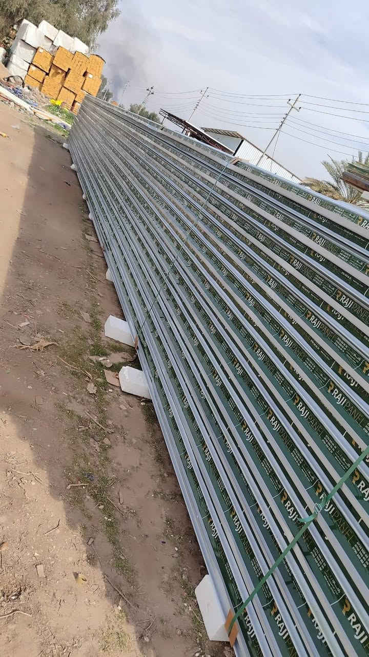 يوجد #سندويش مستعمل وجديد 
#ديالى ***********
