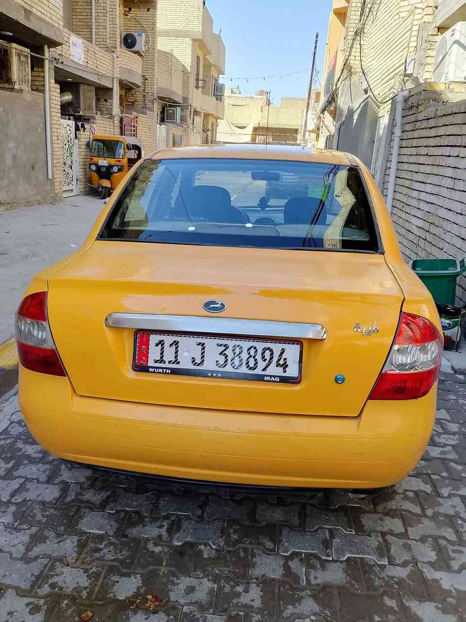 السلام عليكم من رخصت الادمن
طيبه 2015 كير محرك خير من الله رقم بغداد 
سنويه بااسمي تنتهي 2026 ماعليها غرامات 
بس عليه هيئه 5 اشهر فقط سياره بس بيها بارد بجاملغ الايمن والايسر الخلفي والسياره مكفوله من قماره بنيد شاصي من كولشي بدون صبغ  والسياره احلى من الصوره السعر 42 وبيها مجال قليل الشراي يتصل هذا رقمي *********** مكاني بغداد
