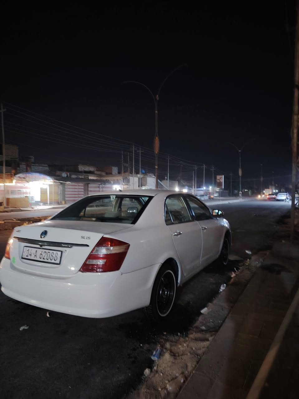 السلام عليكم
جلي موبل موديل 2012كير عادي السياره مصبوغه حزام 
 المكان ناصريه السعر40
***********  الهاتف
