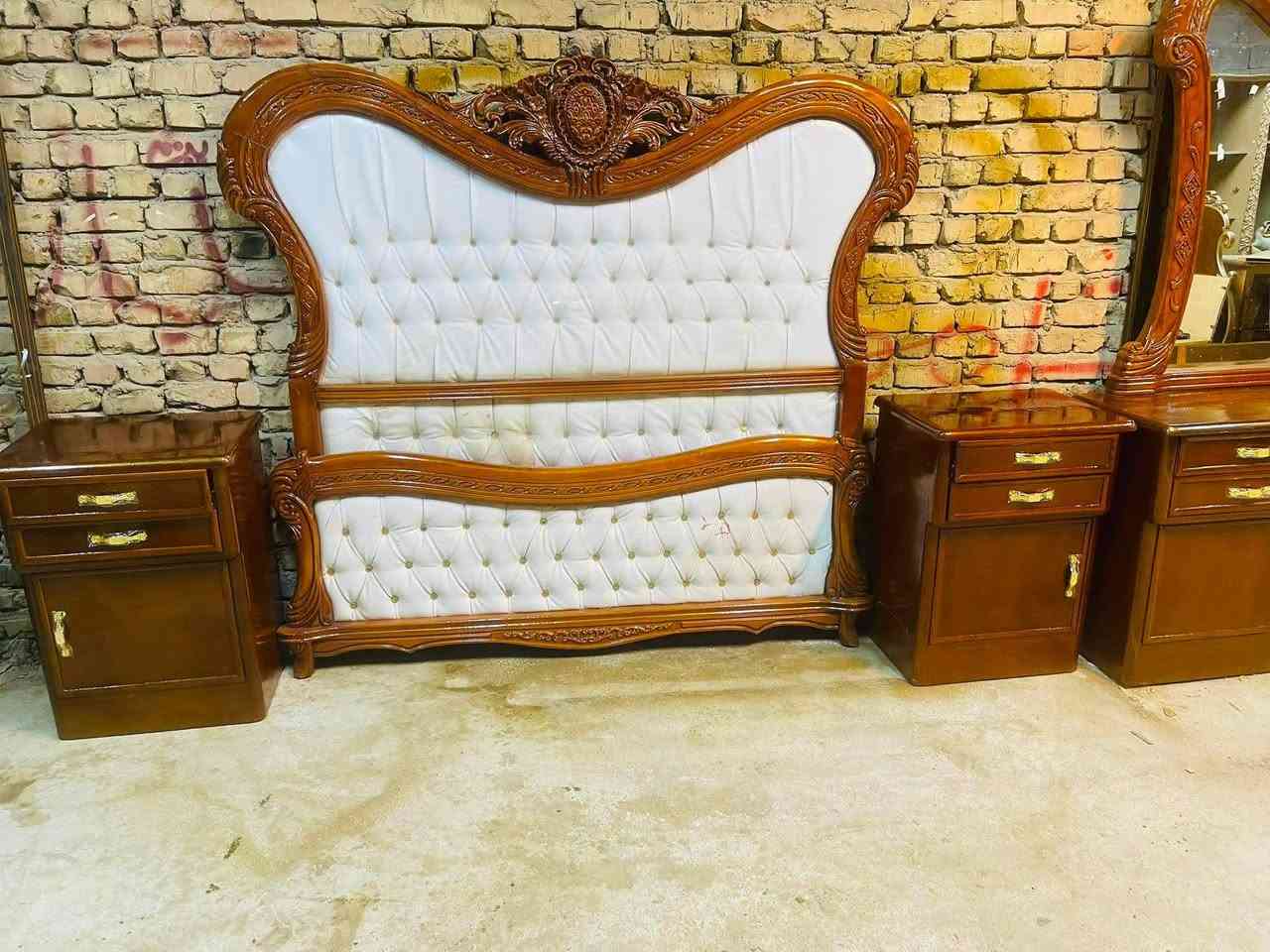 السلام عليكم
غرف صاج عراقي  مستعمل 
6 ملحق 
اسلايت 
الخشب 5 ملم 
الضهر جرجوبه 
السعر 850 
ملاحضه توصيل مجاني داخل بغداد


**إذا كنت صاحب هذا الإعلان وتريد حذفه لأي سبب، رجاءا أرسل رسالة إلى الدعم الفني**