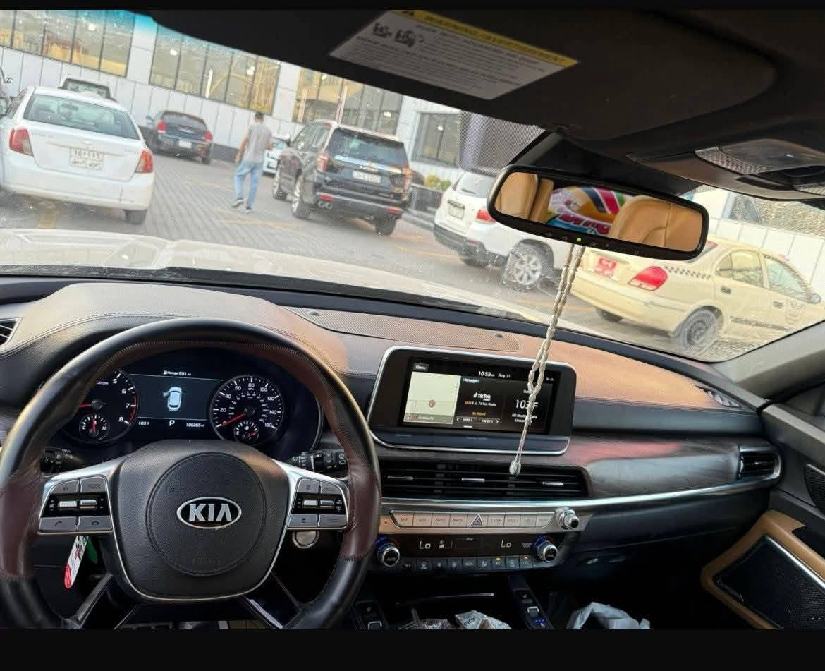 السلام عليكم 
تلورايد للبيع … ارخص كيا تيلورايد
2021 فول مواصفات 1/1 (برستيج)
رقم بغداد الجديد باسمي شرط كلشي بلاد حته الايربك
ماشيه 111 ميل طبعاً اجتي من امريكا 84 ميل 
سياره فتحتين 
كشنات vip منفصل 
داخل قرميدي 
6 سلندر 3800 
كير 8 نمر 
سايد بريك بصمه اوتو هولد اوتو ستوب اطفاء ذكي
4 انضمت قياده متعدده 
4 كامرات 360 درجه 
لد امامي وخلفي 
7 اراكب 3 قطع تبريد 
تشغيل عن بعد 
جنطه كهرباء ذكيه 
ويل مقاس 20 بلاك 
وبعد بيه مواصفات 
————————————————————
ضرر :: صبغ جاملغين الاماميه وجاملغ خلفي 
وباب وره صدر وقبق جنطه مصبوغات بامريكا وصور الحادث مع المنشور وكير مفتوح مبدل بي تورباين وضمان بي ١٥ شهر 
سياره جاهزه وكامله وارخص كيا تيلورايد باعلى موصفات و هذا الحادث فلا تكسر بيها و اعلم ان الله يرى
مكانه كربلاء 
سعر  210 ورقه وبيه مجال للشراي بسيط رجاءً رجاءً
اذكرو الله يذكركم اللهم وفقنا والي ميشتري يدعو لنا اننا في امس الحاجة لدعاء 
***********
