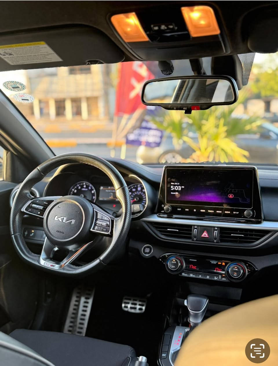 السلام عليكم
فورتي جيتي لاين 2023
ماشيه  40 الف 
محرك 2000 دوش 
رقم اربيل 
تحويل بنفس او وكاله 
الضرر صور حادث مرفوقه 
اربع قطع جانبي وقطعه كلير امريكا
( يعني خمس قطع جانبي ) 
السياره جديده بس ايرباك برده  
وباقي الايرباكات سليمه 
فول مواصفات  فقط فتحه 
بصمه تشغيل عن بعد وبصمه ابواب 
سماعات هارمن كاردن 
ثلاث أنظمة قياده 
اوتو هولد 
تحديد مسار وتثبيت سرعه 
تحكمات ستيرن 
شاحن وايرليس
راردات ٣٦٠ درجه 
لمعرفه السعر الاتصال على واتساب *********** ابو احمد
