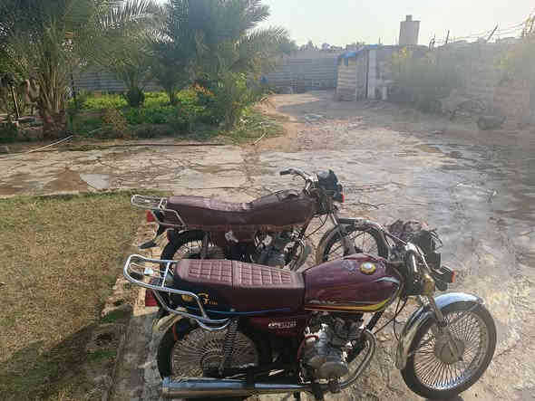 السلام عليكم ماطورات للبيع ماروني 2019محرك ما مفتوح كهربائيات كله شغاله تايرات جديده سعره 450وبي مجال .الثاني ابو الغلاف موديل 2012ماطور محرك مفتوح صوت بل محرك مابي ابد كهربائيات كله شغاله تايرات جديده سعره 275وبي مجال .رجائن الي موشراي لايدخلي خاص ويضل يسئل شوف صوره زين بل منشورة.ودلل مكان قضاء قره تبه..***********
