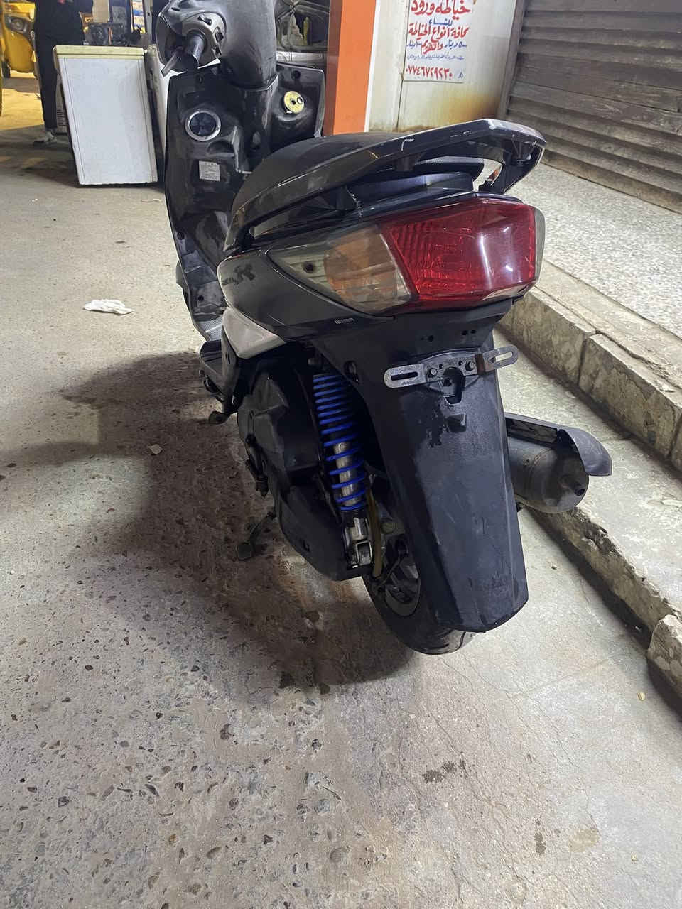 سلام عليكم سكنس فحل مال رمبه دراجه وكاله مكينه مكفوله كفراتها ختم واحد ويه مكينه دراجه خير من الله بس تريشه مكسوره وموجوده عندي سعرها خاص مكاني شعب سريدات 
***********
