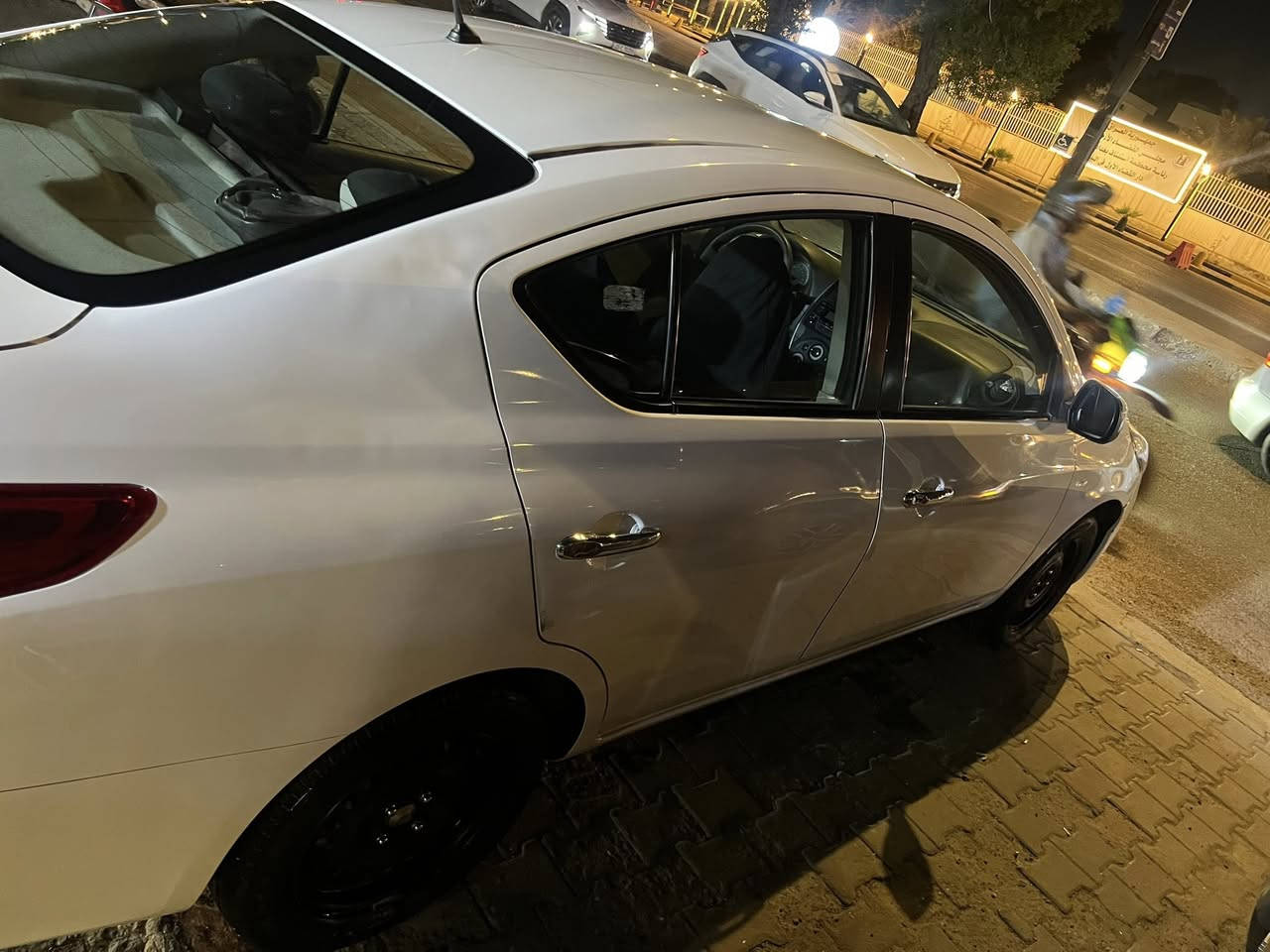 سلام عليكم نيسان سني هندي موديل 21 رقم اربيل
سياره بدون حادث كفاله كير ومكينه تبريد خير من الله بيها شخوط ورصعات مشايه 86 الف 
***********
