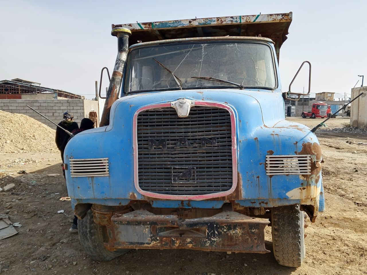 قماره مانّ للبيع السعر 8ورقات   الاتصال ***********
