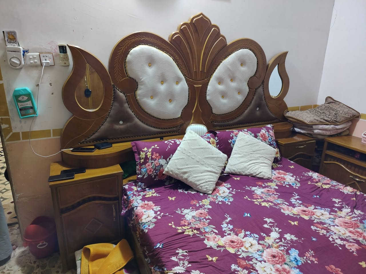 غرفة اخشاب تسكام + كنتور تسكام بيبان سلايت 
نظيفات جدا السعر خاص لتواصل
***********
