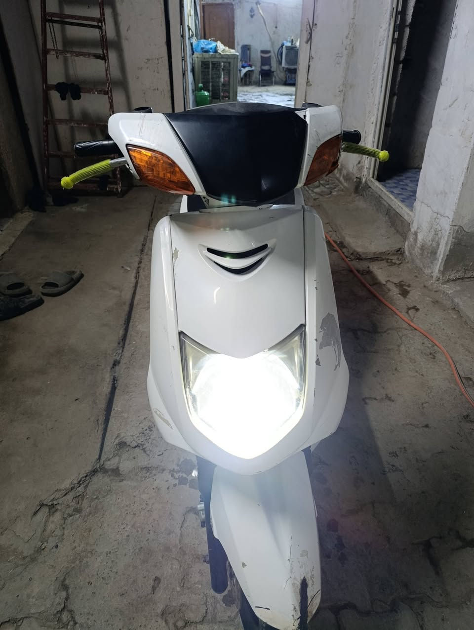 دراجه سكنس نثيه
ستاند كهربائي 
محرك مكفول من تبخير تنقيص 
دراجه كامله كل نقص مابيها سلف هندر كيج سرعه لايت كله شغاله 
السعر 400
مكاني زعفرانيه
منفيس موجود 
***********
