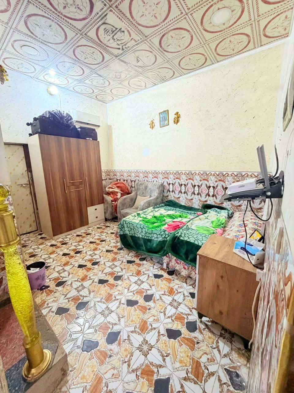 #إعلان 

🏠 بيت للبيع – حي النفط الزراعي 🏠 المساحة: 75 متر مربع
الطابق الأول: براني، صالة، غرفة، وصحيات
الطابق الثاني: قيد الإنشاء حتى مستوى الشبابيك البناء 
الموقع: شارع أحمد مطر، على الجهة اليمنى، ثاني فرع ترابي

📞 للتواصل والاستفسار:

*********** – أبو عباس
*********** – سيد علي

           #مكتب_الفردوس_الثقة_والجودة_في_كل_بيت
