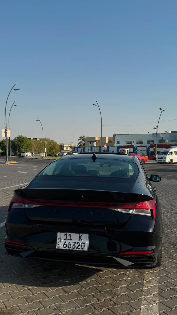 السلام عليكم 
النترا 2023 فول مواصفات ليمتد وارد أمريكي رقم بغداد الانكليزي معوقين جاهز للوكالة حادث السيارة بنيد فقط مستبدل وبيها طخه بالدوسة اثناء التحميل بالميناء صارت محرك  2000 دوش المرغوب 
مواصفات السيارة 
1- بصمة 
2- فتحة 
3- بصمة ابواب وجنطة 
4- تشغيل عن بعد 
5- رادار امامي وخلفي وبلمري 
6- تحديد مسار 
7- شاشة ديجتال متصلة 
کشن وستيرن تدفئة
 9- انضمة قيادة 
10 - لد امامي خلفي 
11- كامرة دوارة 
12- كشنات جلد
13- أنظمة قيادة Normal - S.Sport - Sport 
14- دخول ذكي وتحكم ستيرن
 وباقي المواصفات المعروفة سعر السيارة ١٣٧
مكانها البصره للاستفسار رقمي⬇️
*********** البصرة, العراق

