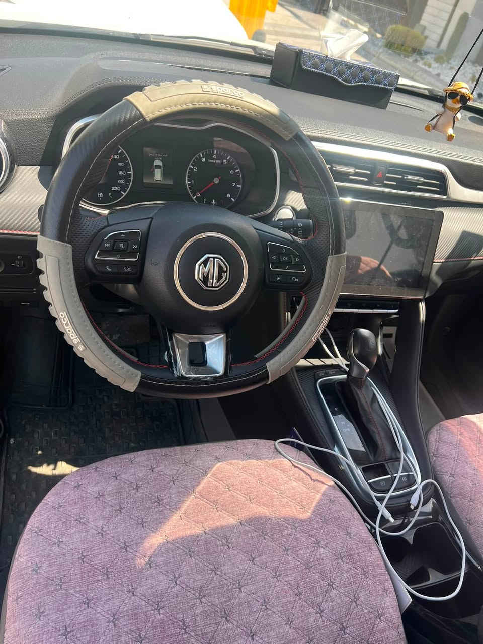 سلام عليكم 🚗 للبيع MG ZS موديل 2024 - بحالة الوكالة 🚗
🔹 الموديل: 2024 جديده مناقصه اي شي 

🔹 الممشى: 8000 كم فقط

🔹 اللون: أبيض

🔹 ناقل الحركة: أوتوماتيك 

🔹 عدد المقاعد: 5

🔹 المقاعد: قماش

🔹 اللوحة: بغداد خصوصي

✅ تحويل ثاني يوم 

✅ مشتراة من الوكالة (زيرو).

✅ كلين بالكامل، بدون أي صبغ أو حادث.

✅ جميع الصيانات الدورية منتظمة.

المواصفات: ✔ شاشة أندرويد تدعم كار بلي 

✔ كاميرا خلفية 

حساسات

اشاير بل مري

تبريد قطعتين 

بصمه

فور ويل وسبورت واقتصادي

نضام تزحلق

نضام توقف

هندر بريك كهرباء 

نضام ترحيب

مكفوله من كولشي 

✔ مصابيح أمامية LED

📍 الموقع: بغداد اليرموك أو نفق شرطه 

رقم الهاتف *********** 

🔥 السعر:  130 ورقه وبيه مجال بسيط 

💯
