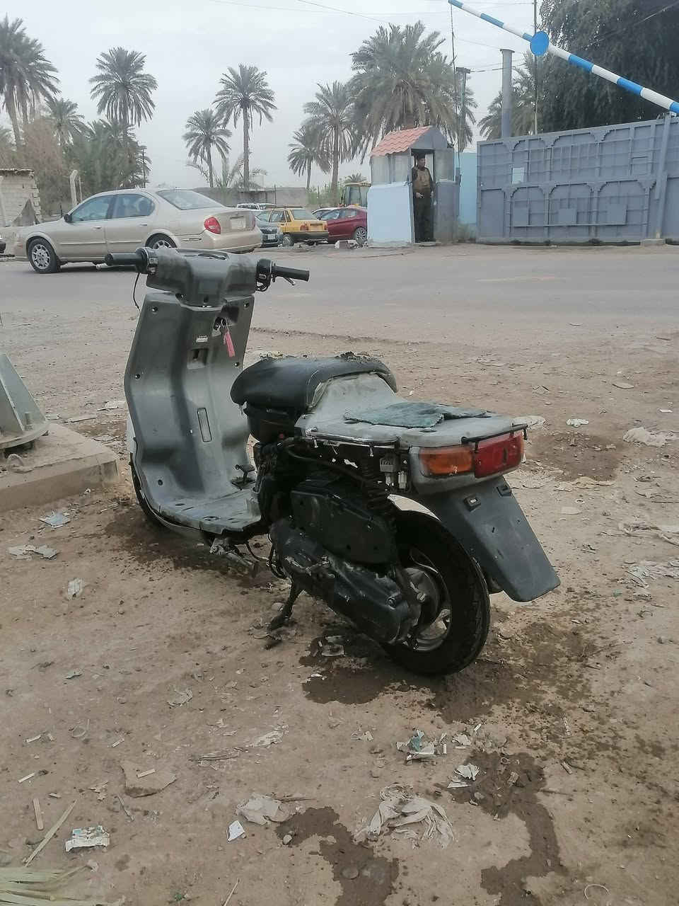 سلام عليكم دراجه 60 بيكم دراجه كل شي ما بيها سلف وهندق نقصها بس كفرات 200 مكاني  بغداد جزيره سياحيه ***********
