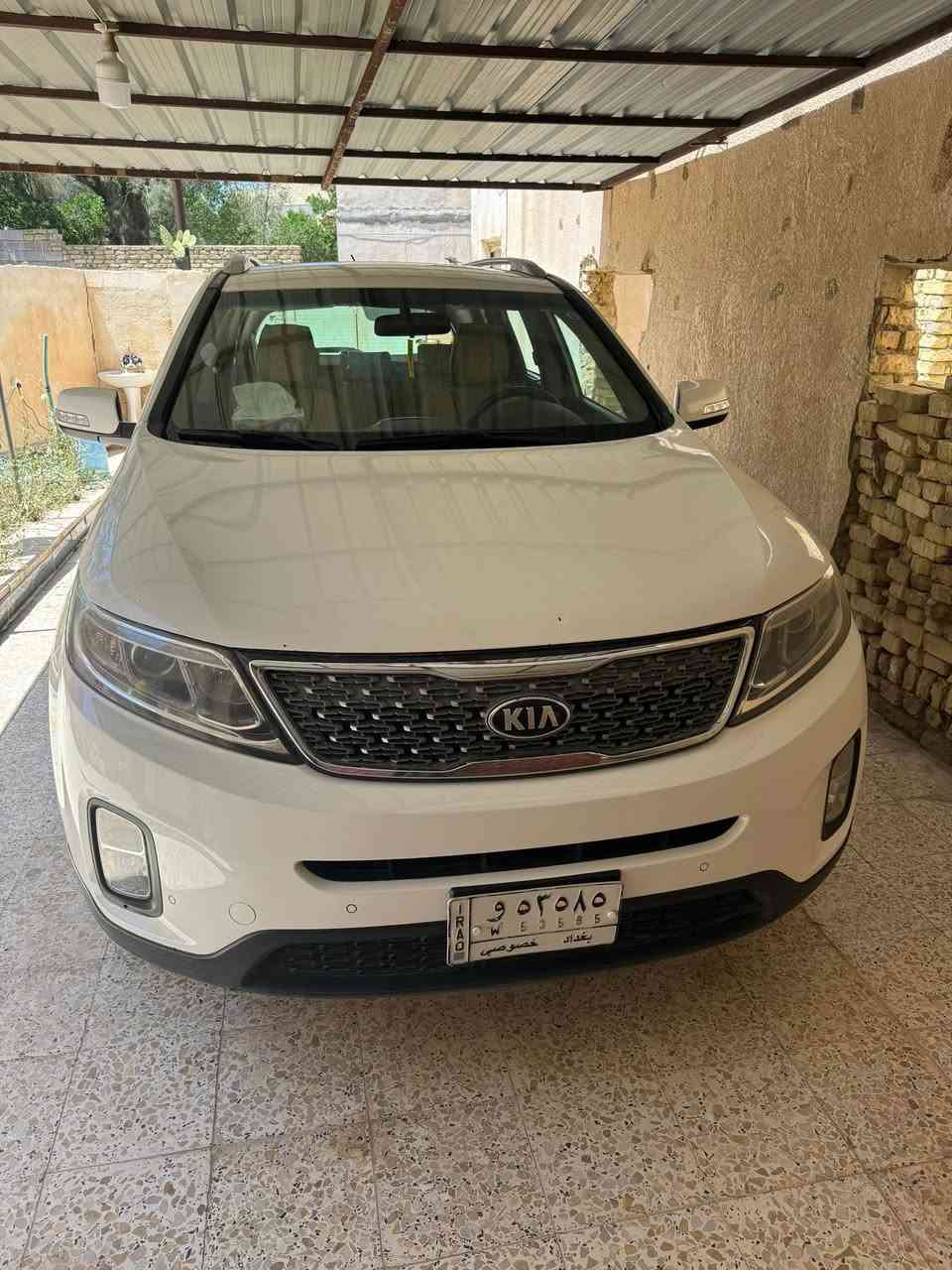 سورنتو ١٤ خليجي محرك اربعة سلندر بيهة صبغ بابين والباقي مكفول ماشية ١٢٥ محرك هسة مفتوح مبدل اويل بم صغير السعر قفل ١٥٥ 
رقم الهاتف *********** مكاني عمارة
