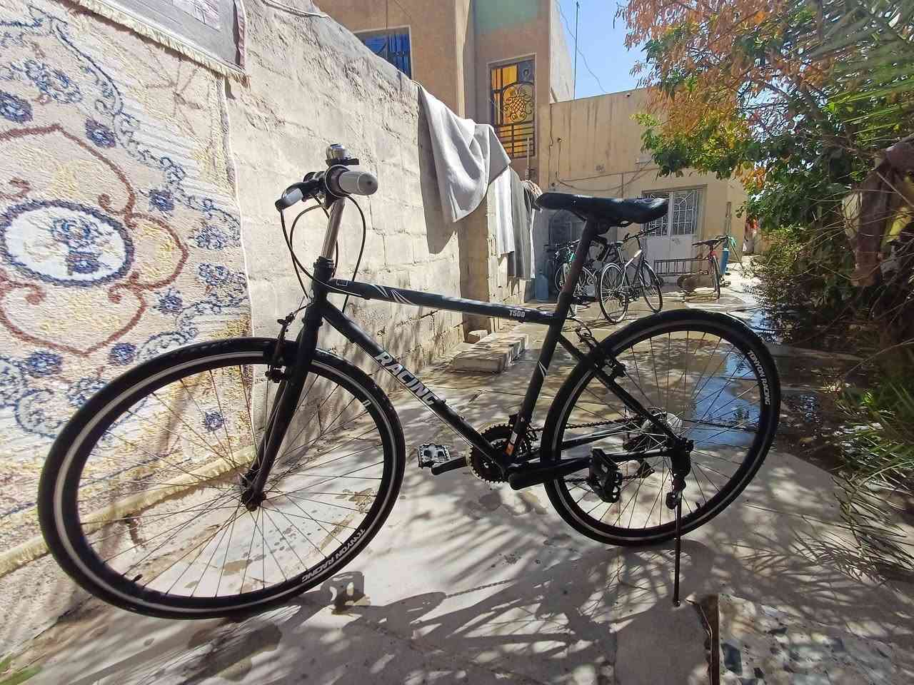 السلام عليكم  شلعة سي ٧٠٠
ليعجبة يتصل العنوان مدينة الصدر 
***********
