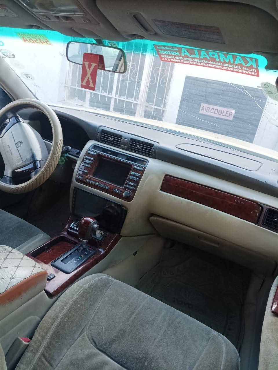 للبيع ملكه مكينه  ففتي وكير بلكارتون كهربائيات كله شغاله تبريد تدفئه سياره دكمتين كصه قماره فقط رقم وسنويه اصليات المكان بغداد الرشاد ***********
