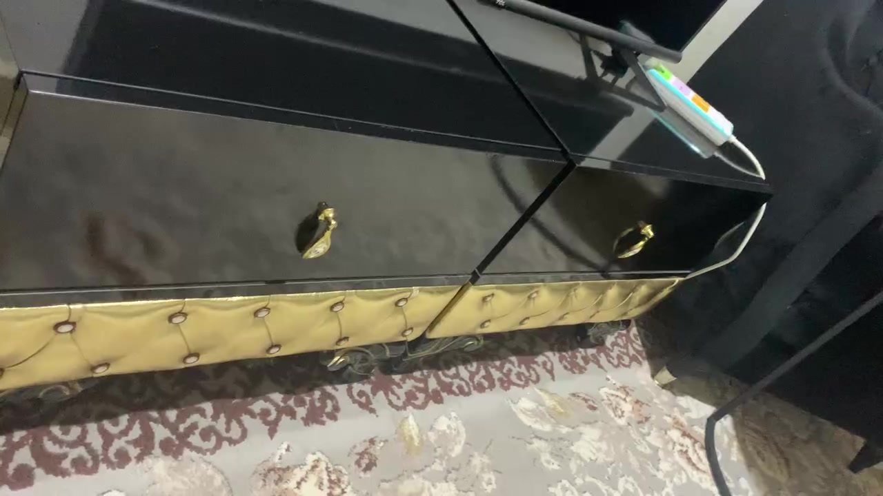غرفة نوم للبيع   اسود  لون آسود عل ذهبي


**إذا كنت صاحب هذا الإعلان وتريد حذفه لأي سبب، رجاءا أرسل رسالة إلى الدعم الفني**