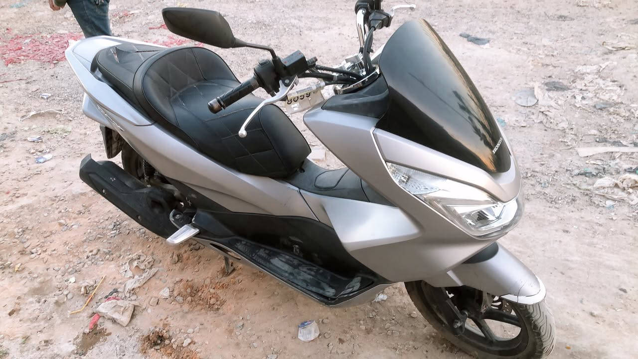 السلاو عليكم متاح دراجه الجيل الثاني ياباني نازله رمبه شهر 2025/12/13 ماشيه 20 كلش نضيفه مكاني بغداد سعرها 16 ونص تجي تاخذها من بيتي ***********
