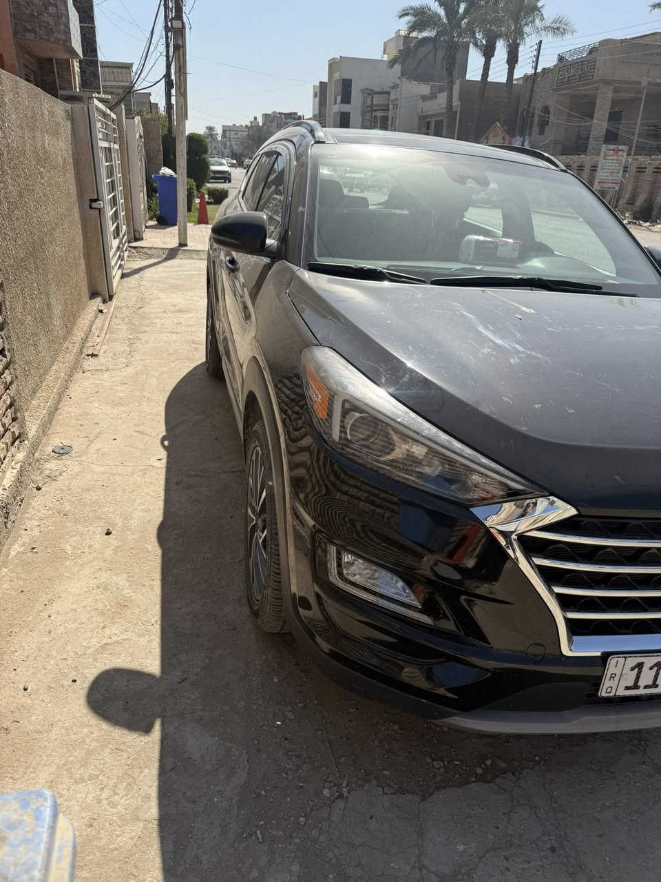 السلام عليكم توسان موديل ٢٠٢٠ للبيع فول مواصفات
بانورما فتحه ع طول
شاشه 
كامره حساسات
كشنات جلد …………فول للاخير  بصمه 
رقم بغداد باسمي فقط بنيد  حادثهه ايرباك ستيرن راجع سستم 
السياره جديده جداً المكان بغداد السيديه
السعر  ١٥٥ ورقه وبيهه مجال للشراي  علماً السياره حتى ريحه الشركه بيهه نضيفه جداً

بالحقيقه احلى من الصور لان السياره ممغسوله مكفوله من الشخطات
***********
