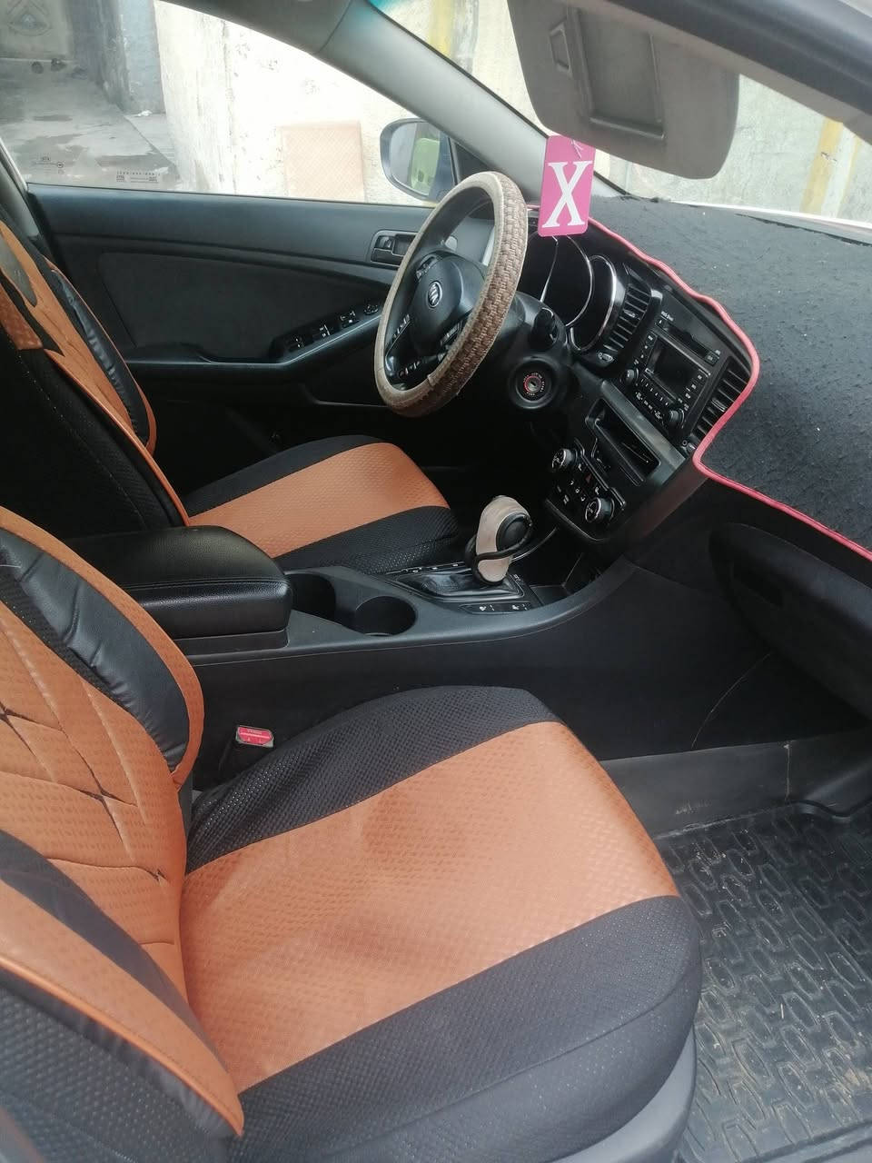 سلام عليكم
كيه أوبتمه
وارد كندي

موديل 2013
لون أبيض غير محدد
مبدل بيها باب الخلفي وره السايق
والجاملغ الأمامي اليمنه
السعر ١١٥ وبيها مجال
ممتواجد ع فيس اتصال ع الرقم
***********
