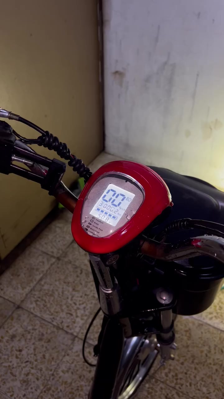 بايسكل شحن 2021 الحالة موضحة بالصورة السعر 200 الف وبي مجال بسيط مكان كركوك شراي ادخل خاص او رقم تلفون ***********
