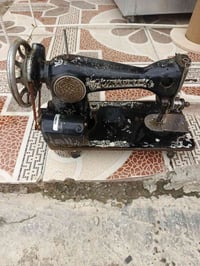 مكينة خياطة • قديمة • ماعرف تشتغل