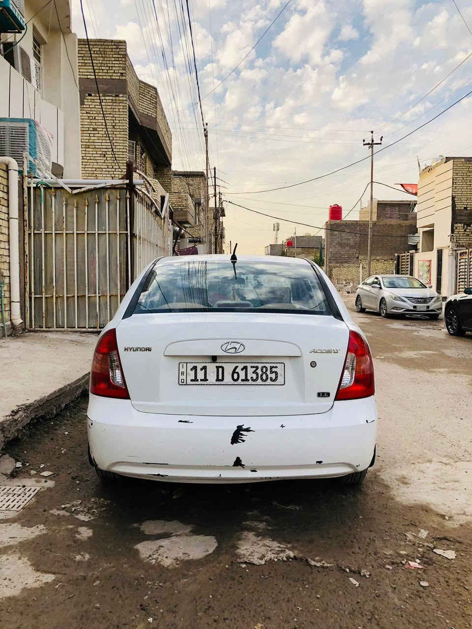 سلام عليكم 
اكسنت موديل 2011 للبيع مكينة 1600 وارد خليجي السيارة كفالة عامة عدة الدعاميات بيها بس بارد بل باب 
الإستفسار ***********
